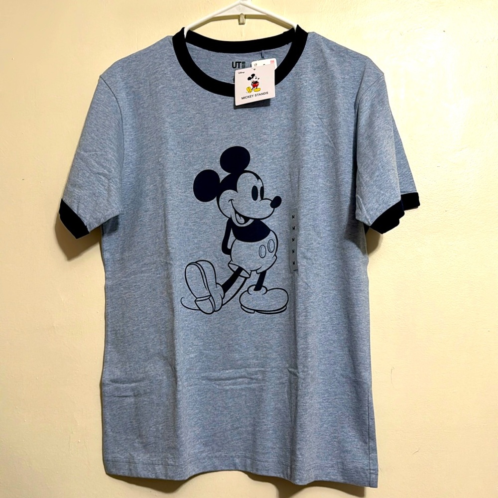 Disney Mickey Stands Shirt Uniqlo Medium